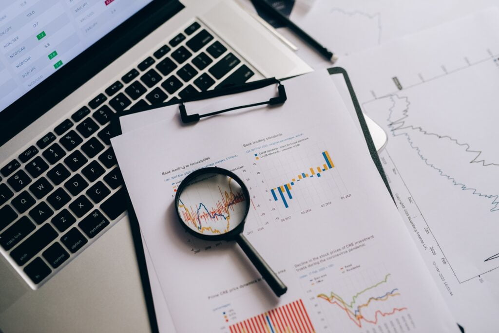 Maximizing stock market returns in a low-interest rate environment